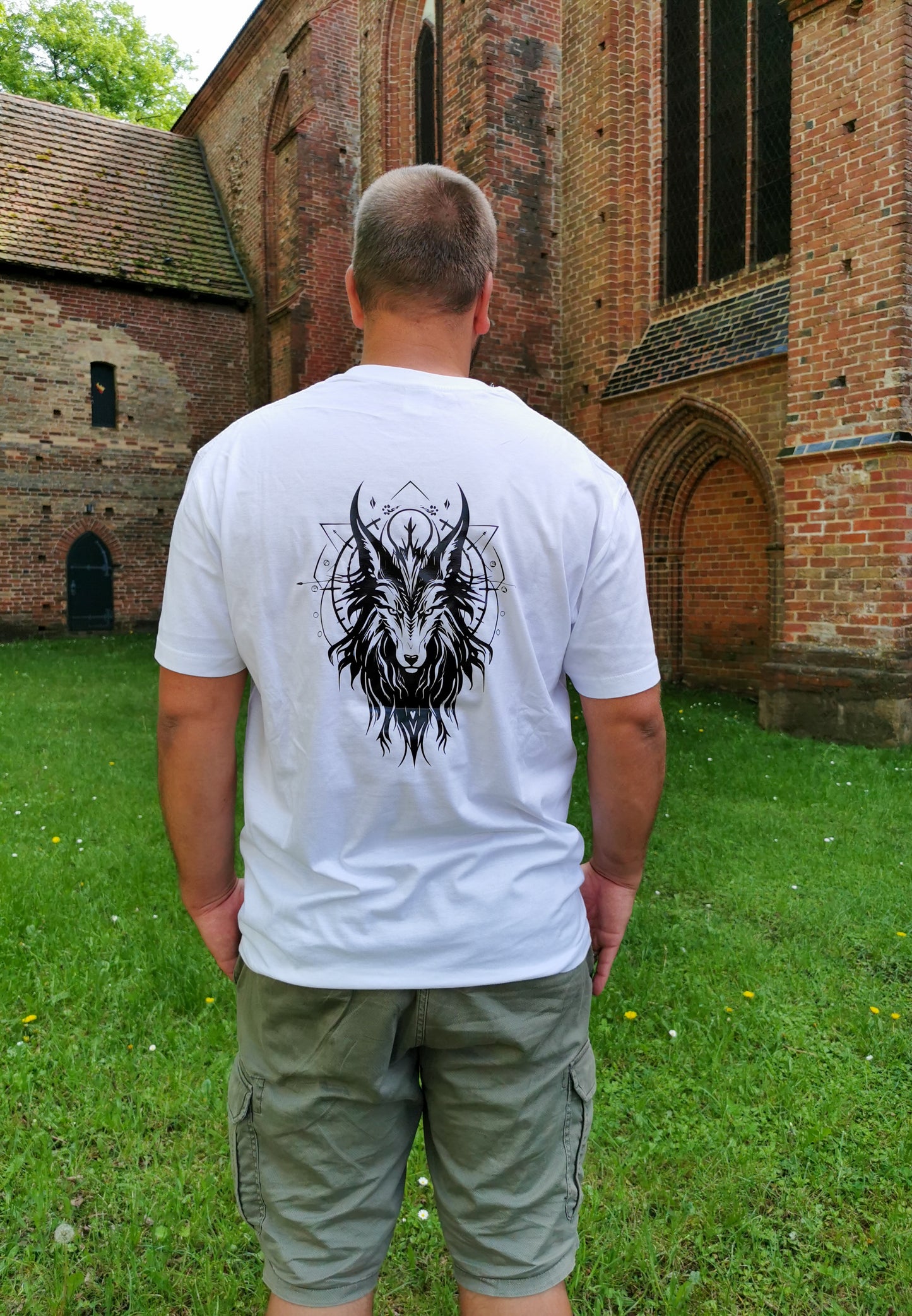 Unisex T-Shirt weiss Fenrir Wolf